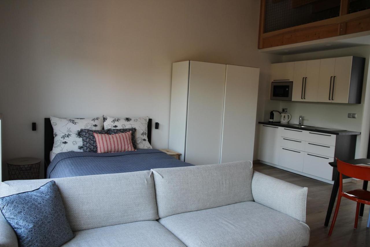 Apartmany Hluboka Nad Vltavou S Vyhledem Na Zamek Экстерьер фото