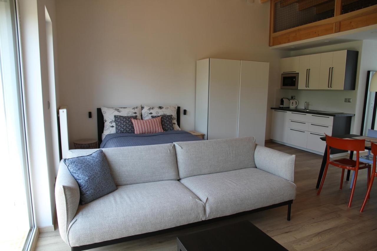 Apartmany Hluboka Nad Vltavou S Vyhledem Na Zamek Экстерьер фото